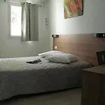 公寓式酒店 圣艾斯特弗公寓酒店 3*