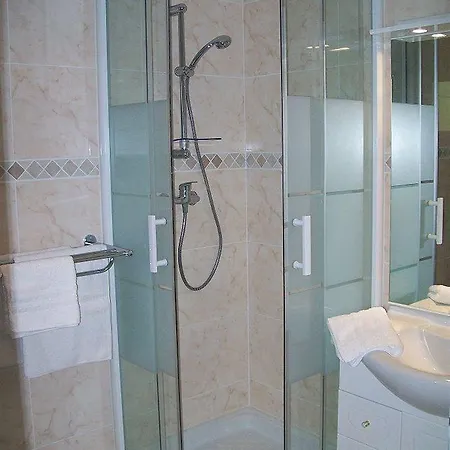 Saint Esteve Appart Appart hôtel 3*