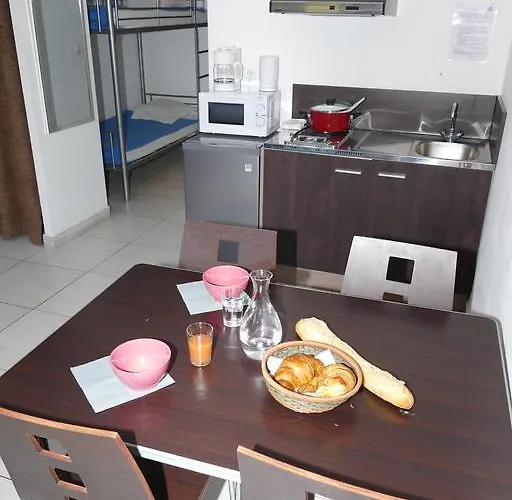 Saint Esteve Appart 3*