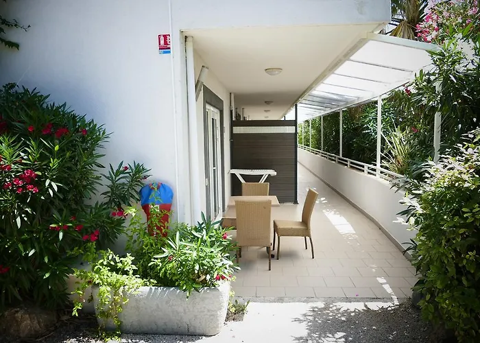Saint Esteve Appart Aparthotel