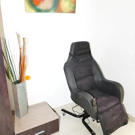 Saint Esteve Appart شقة فندقية